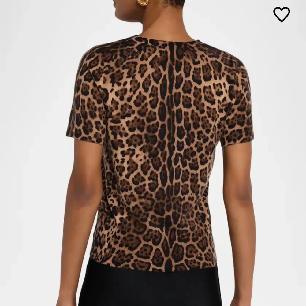 Neiman Marcus Cashmere Collection Cashmere Jaguar-Print Crewneck Sweater - Picture 2 of 6